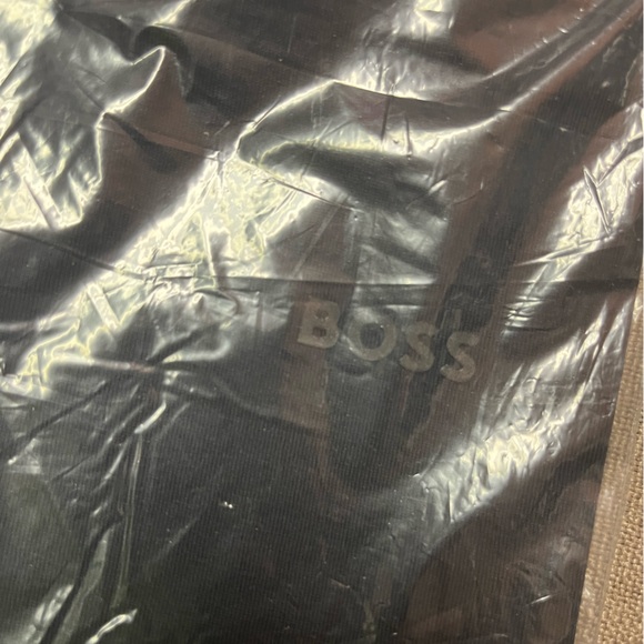 BOSS - Thompson Solid T-Shirt - Picture 5 of 10